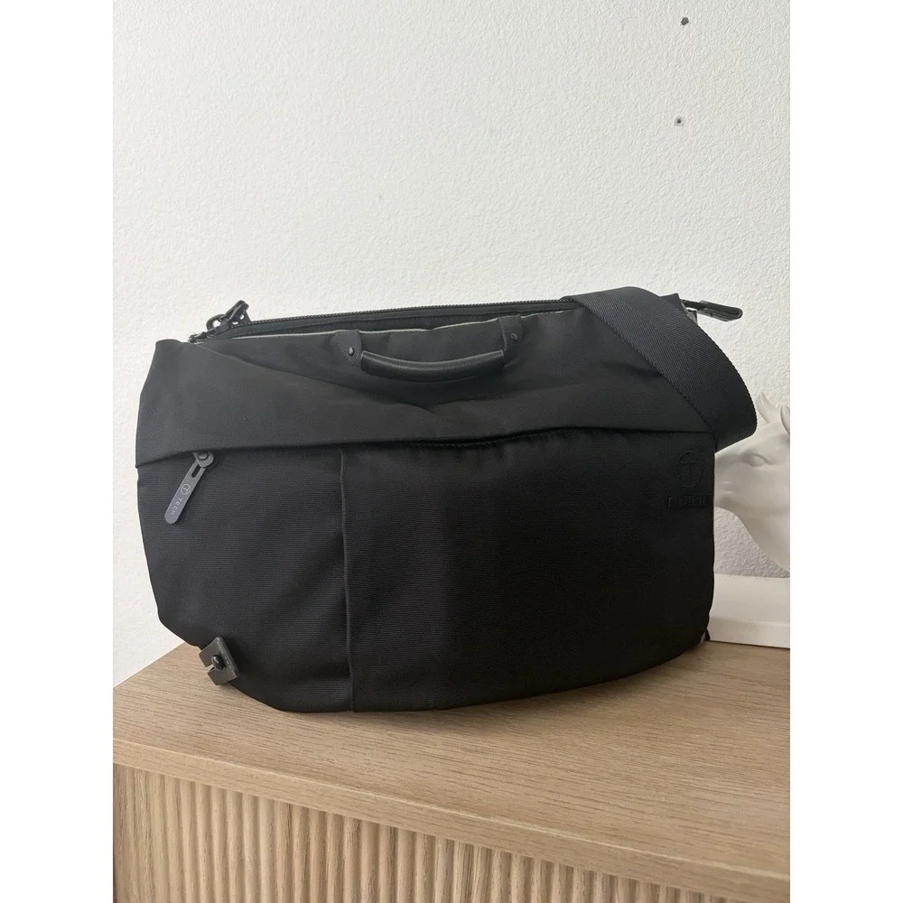 Tumi Tote Bag T-Tech Essential Gear Black Nylon 18